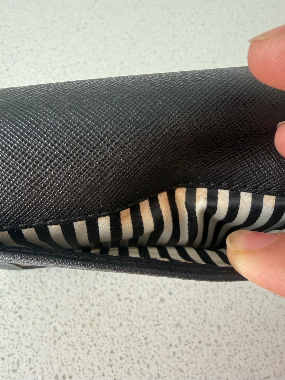 Kate Spade Mini Wallet Black - Picture 4 of 14